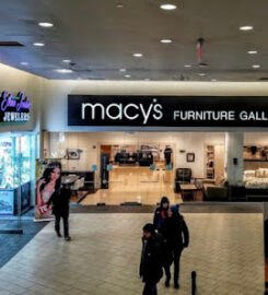 Queens Place Mall